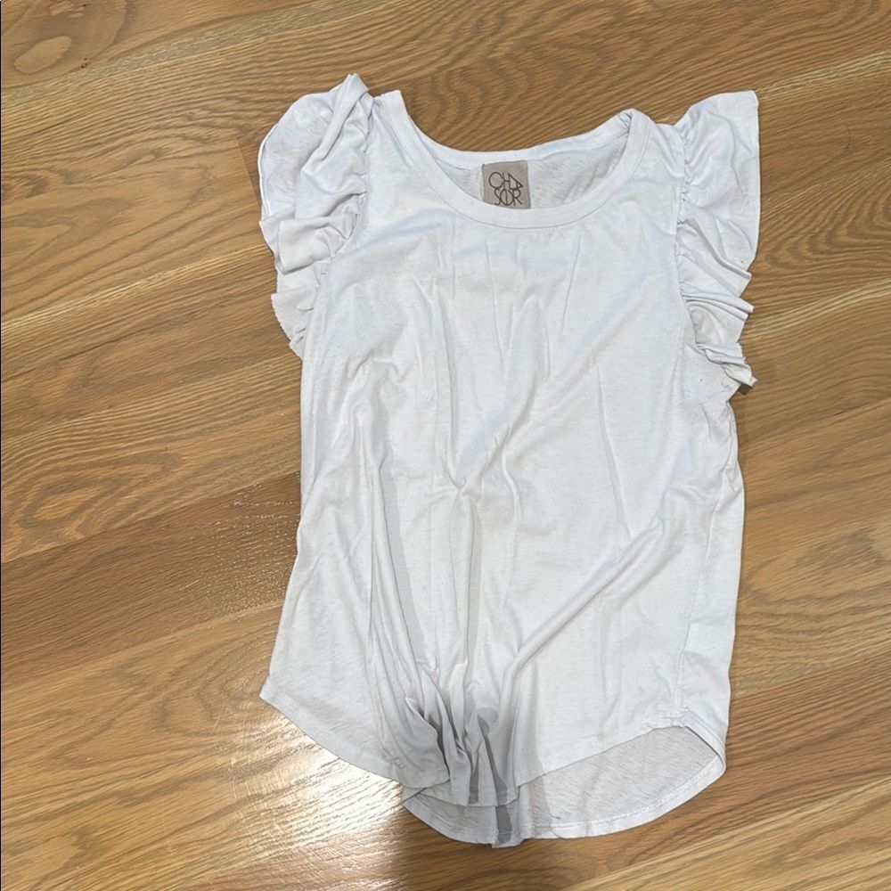 Chaser white ruffle sleeve tee L